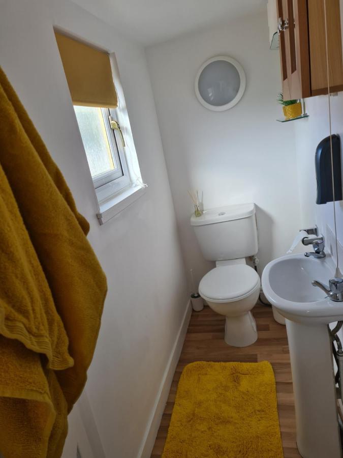 Ramblers Rest Apartment Kirriemuir Bagian luar foto